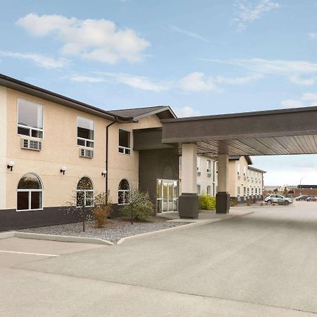 Days Inn & Suites By Wyndham Thompson Zewnętrze zdjęcie