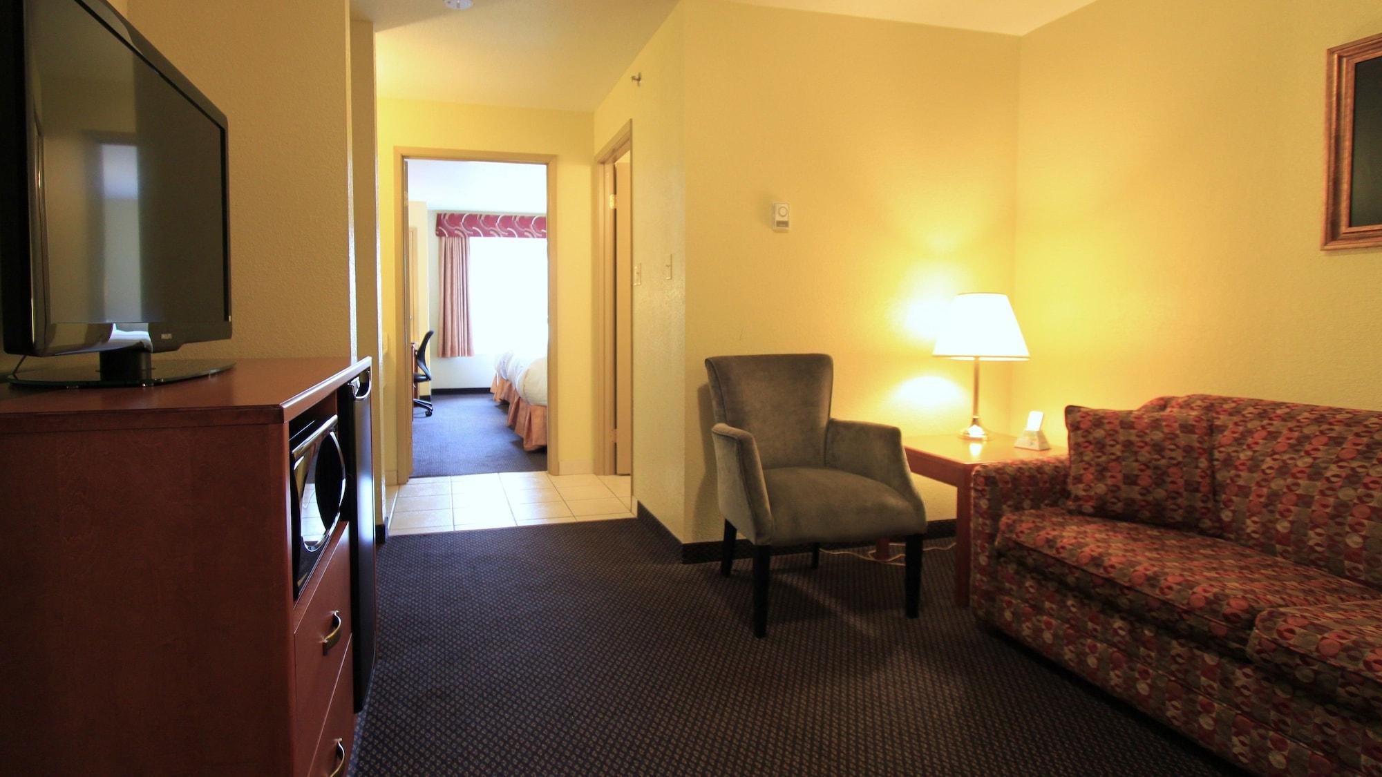 Days Inn & Suites By Wyndham Thompson Zewnętrze zdjęcie