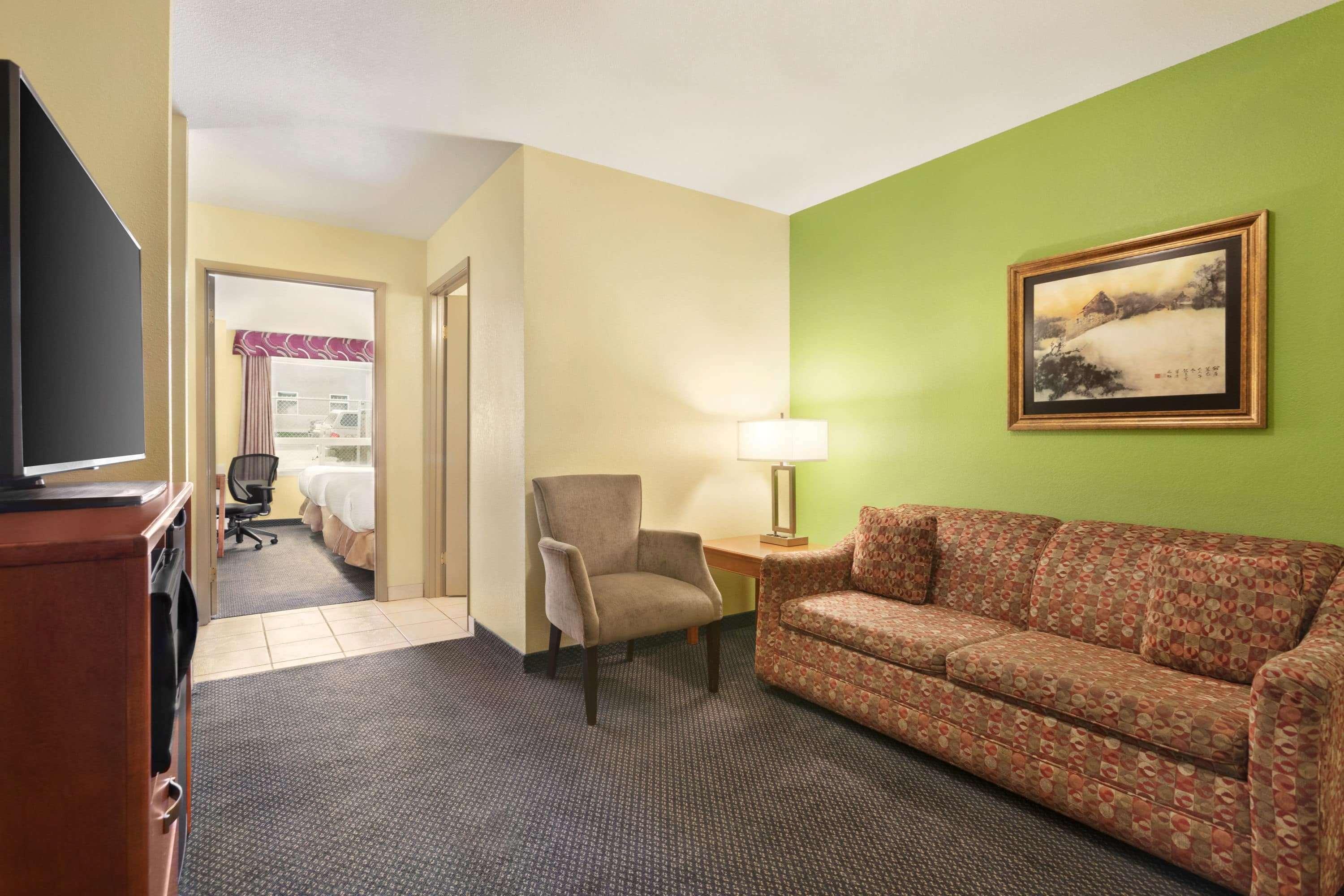 Days Inn & Suites By Wyndham Thompson Zewnętrze zdjęcie